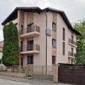 Twins Apart Hotel, Брашов Hotels information and reviews