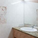 Hotel Epidavria - Bathroom