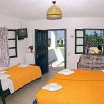 Hotel Caldera View - Bedroom