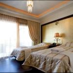 Royal Palace Resort- Twin Room