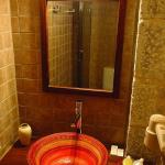 Petra Fos Hotel - Bathroom