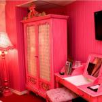 Superior Pink Room